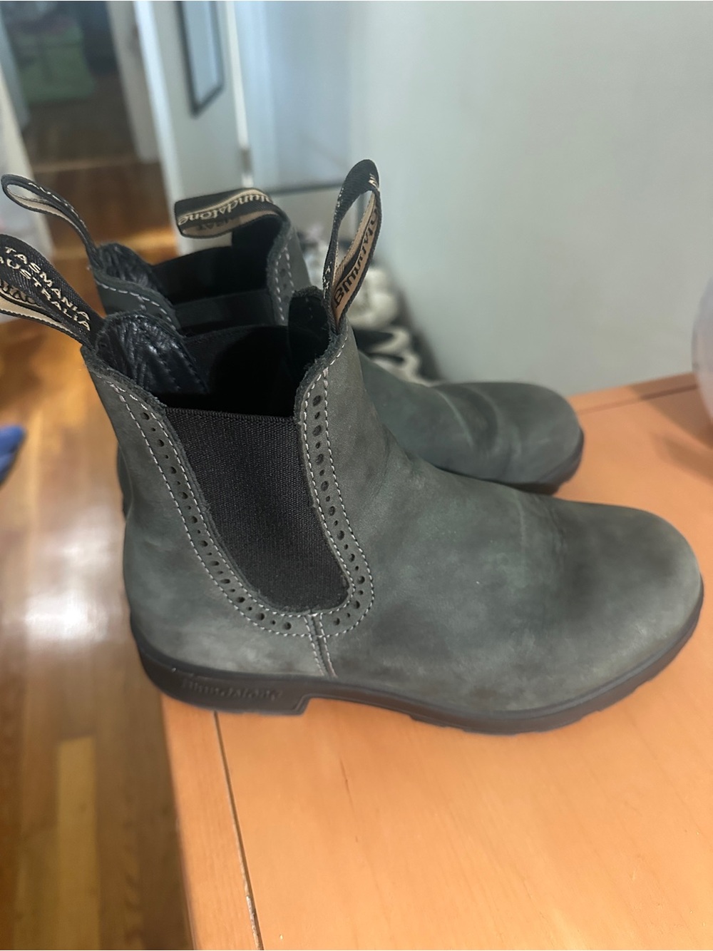 Blundstone Women's Chelsea Boots in Charcoal Gray